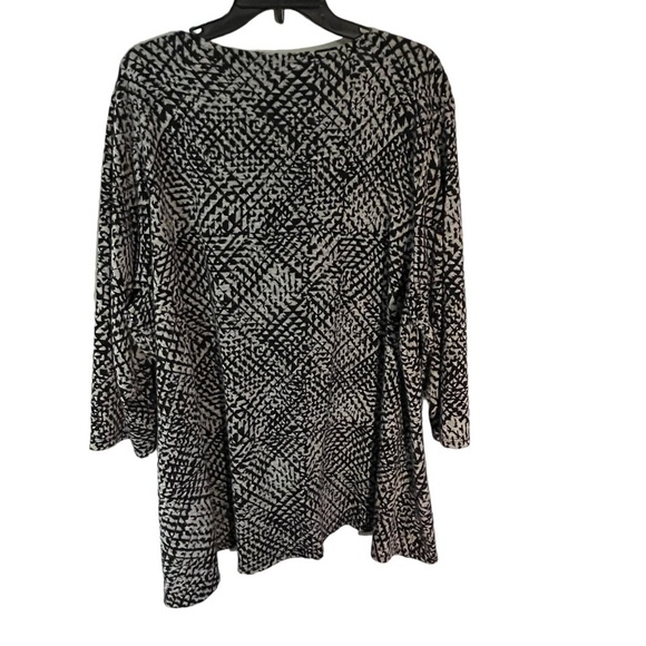 Zac & Rachel Woman 3/4 length Sleeve Plus Size Pullover Tunic Top - Picture 2 of 5